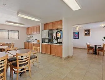 Motel Travelodge By Wyndham Page, View Of Powell Page