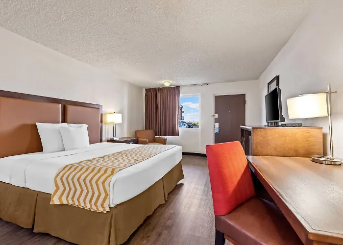 Motel Travelodge By Wyndham Page, View Of Powell Page