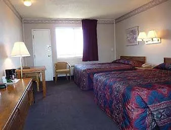 Motel Travelodge By Wyndham Page, View Of Powell